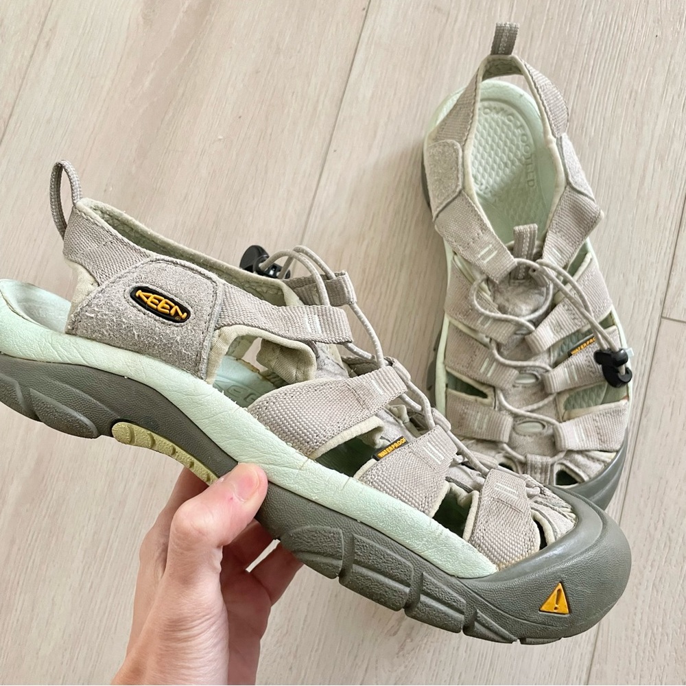 KEEN Women's Newport H2 Hiking Shoes C387